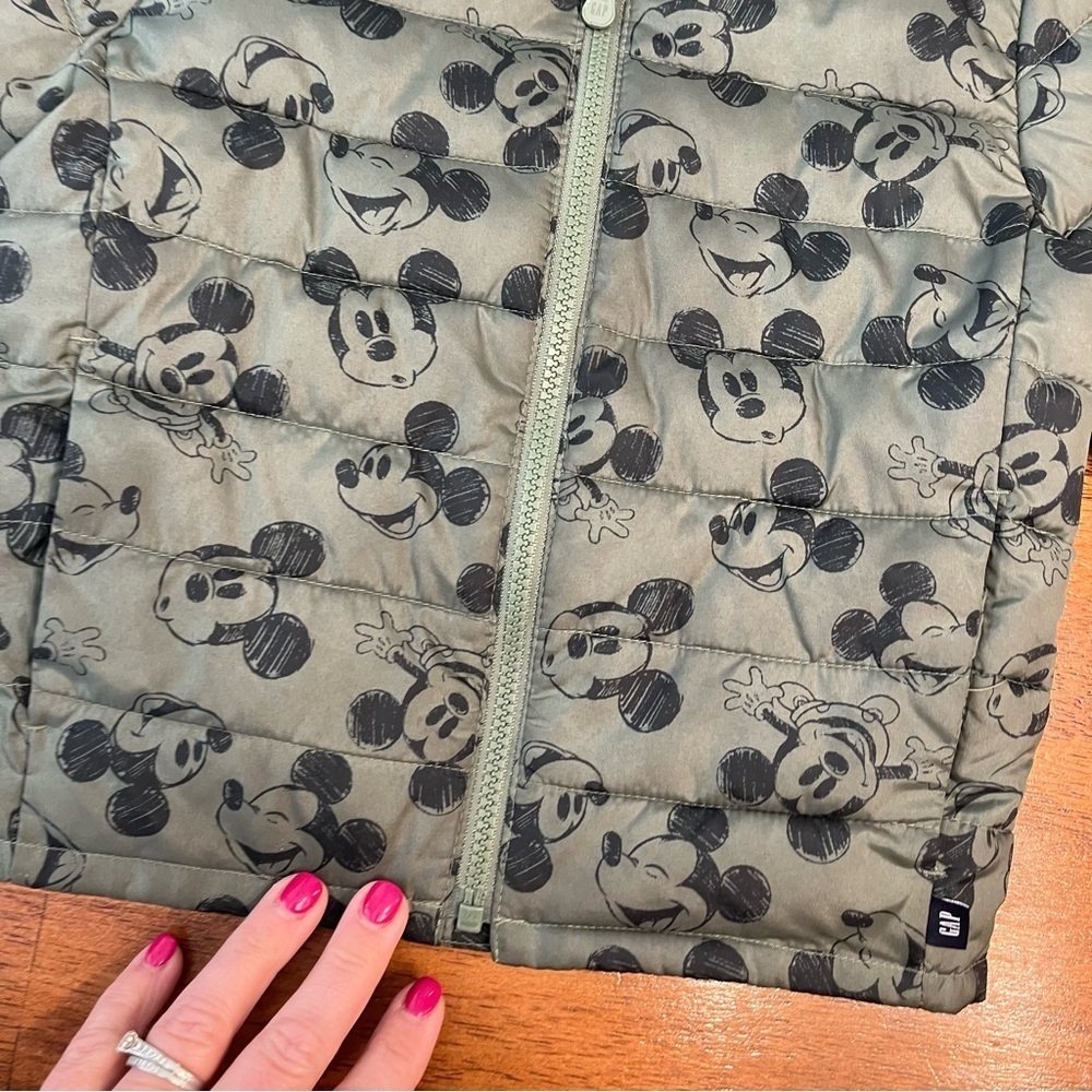 Gap Disney Kids Mickey Mouse Green Jacket puffer size 4 - Picture 2 of 5